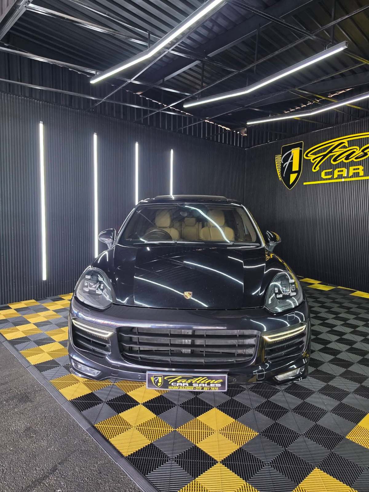 2016 Porsche  Cayenne GTS 